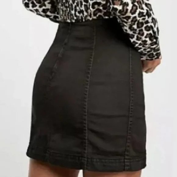 Free People We the Free Denim Modern Femme Mini Skirt Black Stretch Jean 6 - Picture 3 of 9